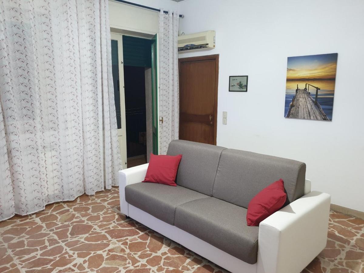 Chiara Naxos Apartment Джардини Наксос Екстериор снимка